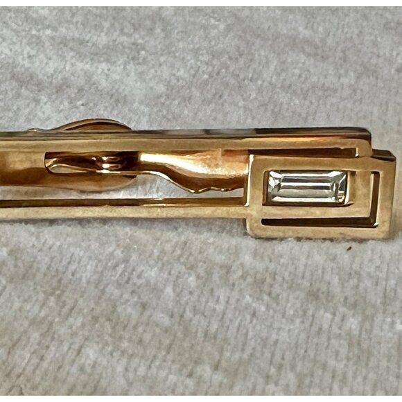 Vintage Swank Mid-Century Modern Gold-Tone Tie Clip With Clear Rectangular Rhine - Picture 4 of 5